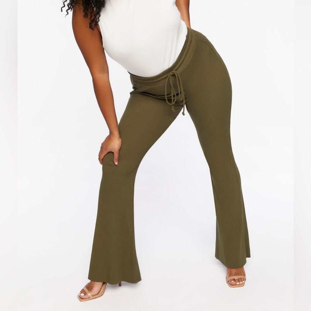 FOREVER 21 Long Stretchy Flare Pants